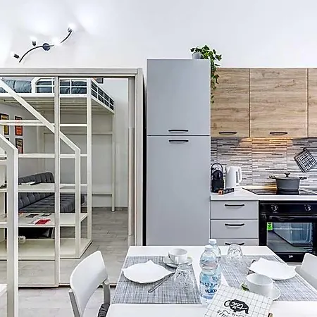 Hotel S.donato Grazioso Moderno Monolocale Vicino Metro 3*